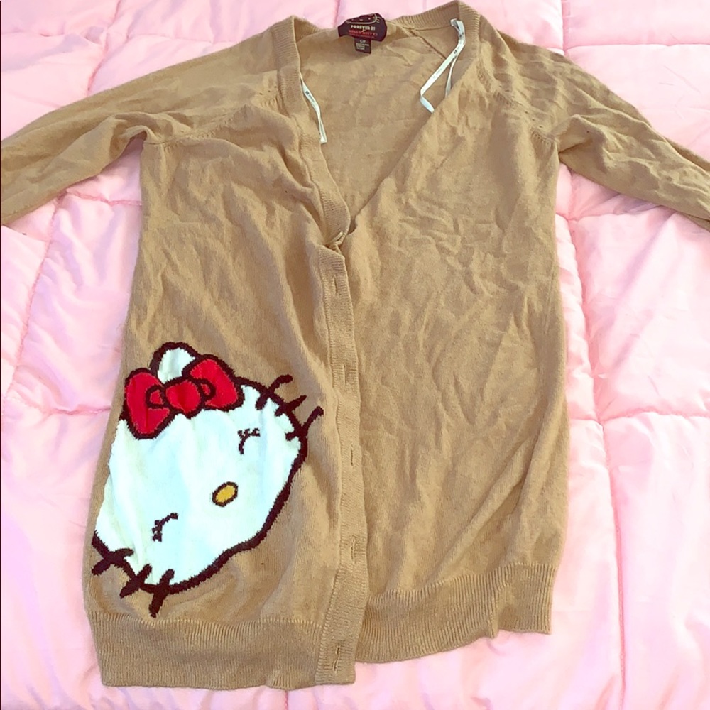 Super cute hello kitty sweater 😍